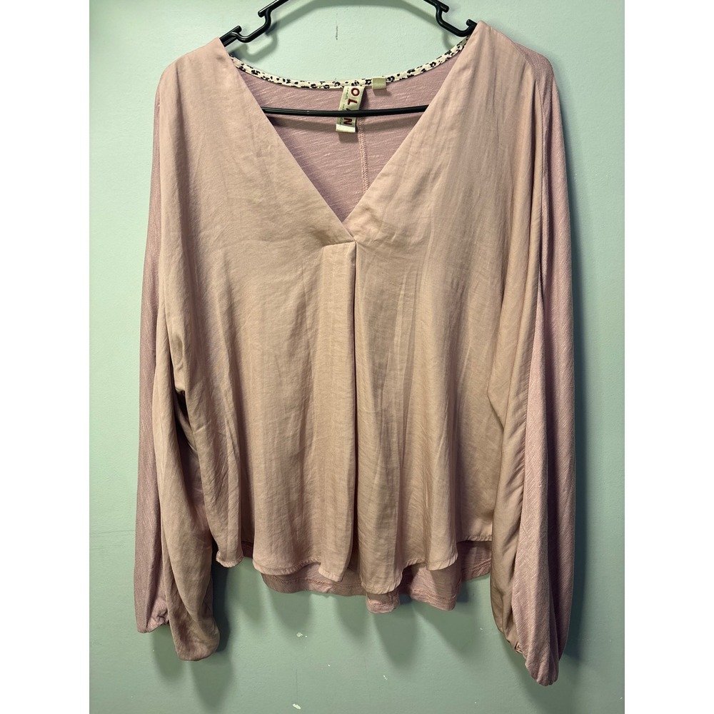 Dolan Left Coast Collection Mauve Pink V-Neck Mixed Media Balloon Sleeve Blouse